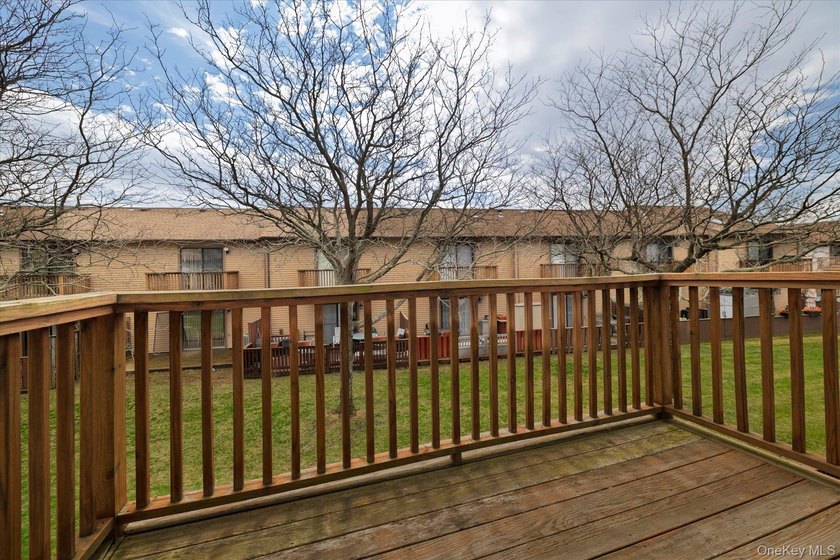Welcome to resort-style living in the much sought-after gated - photo 29