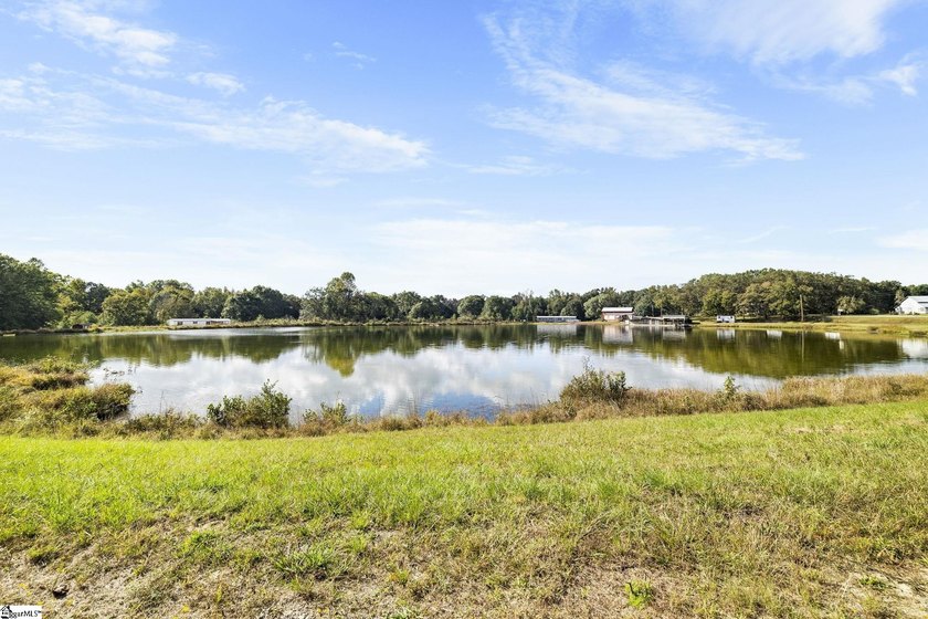 A rare opportunity for multi-generational living on 17 - photo 7