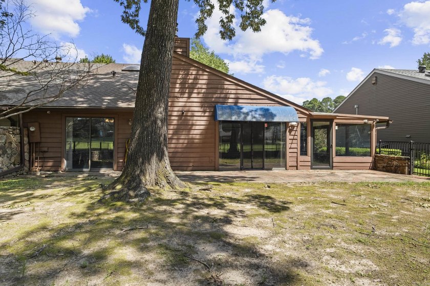 This is a golfer's dream come true! Located on the #1 fairway at - photo 44