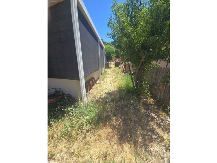 Priced to Sell! This well-maintained 3-bedroom, 2-bath home - photo 21