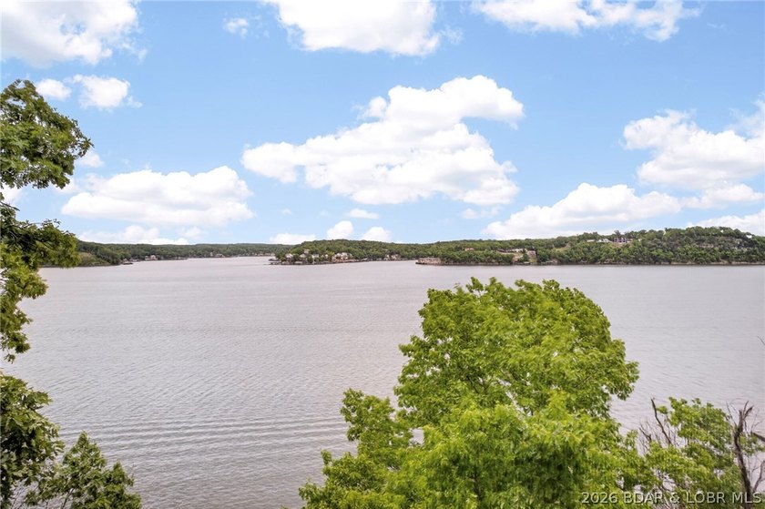 Set within one of the most sought-after neighborhoods in Four - photo 5