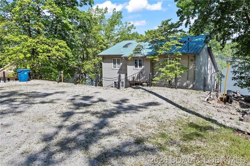 Coveted Cartwright Cove location - living on entry level, lots - photo 2