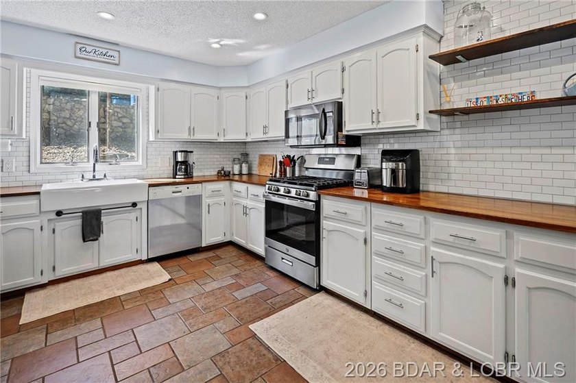 Coveted Cartwright Cove location - living on entry level, lots - photo 9