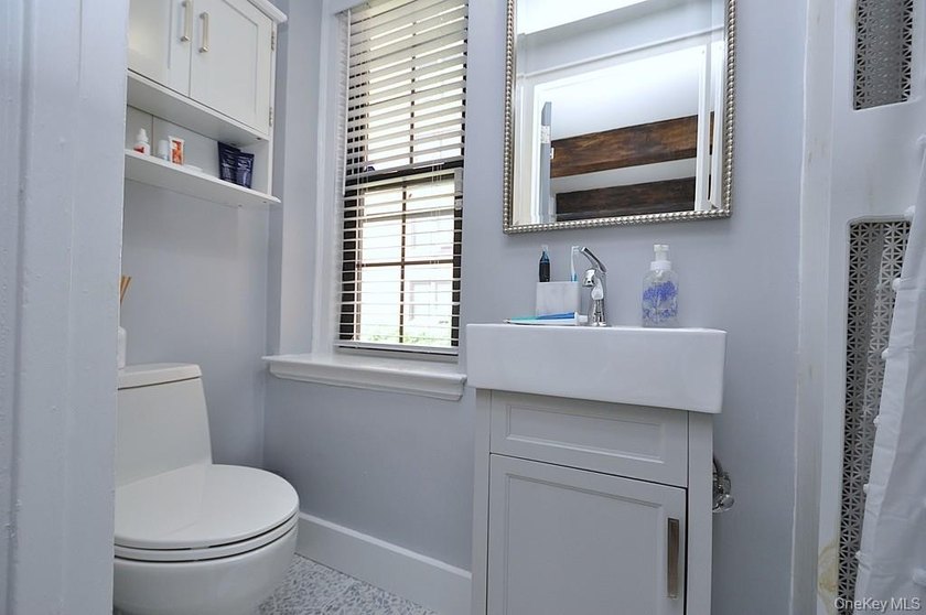 Step into this beautifully renovated 2-bedroom, 2-bath residence - photo 26