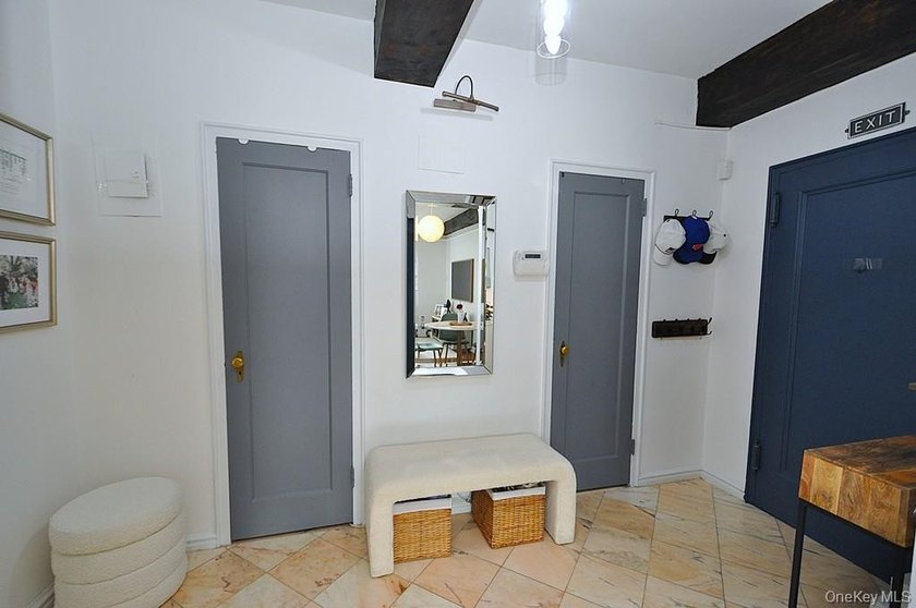 Step into this beautifully renovated 2-bedroom, 2-bath residence - photo 34