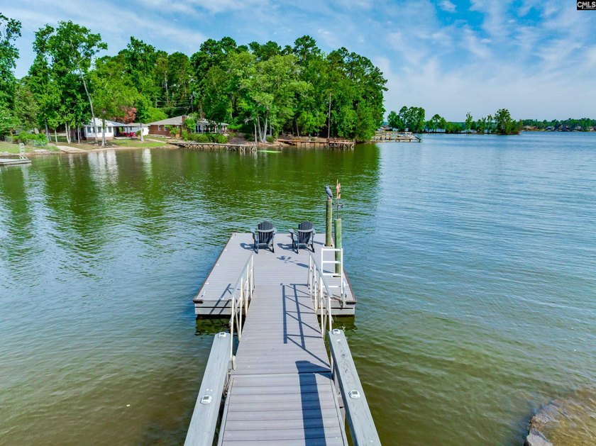 Experience refined waterfront living in this completely - photo 14