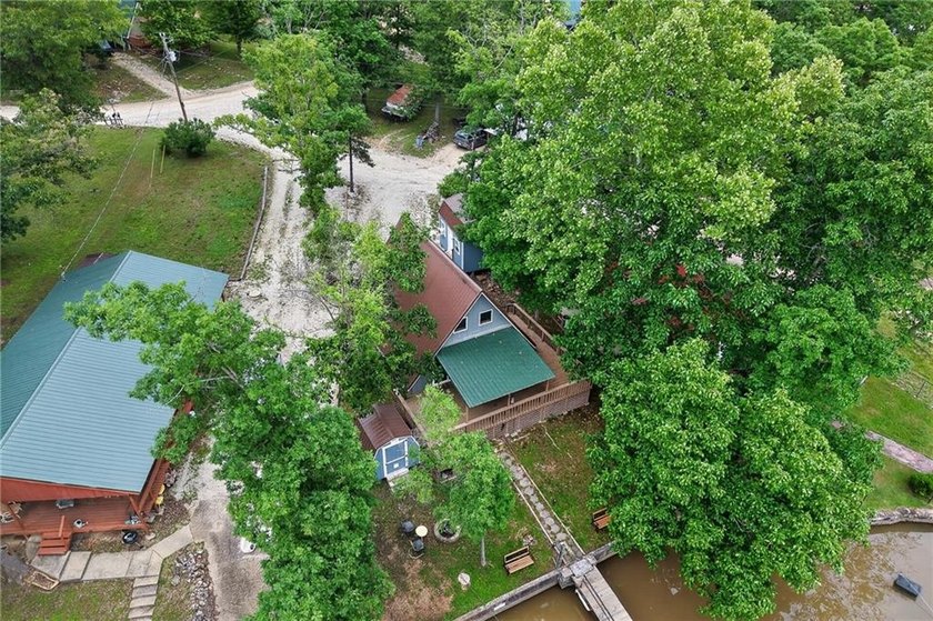 Charming A-frame lakefront retreat in Ivy Bend at the 58-mile - photo 9