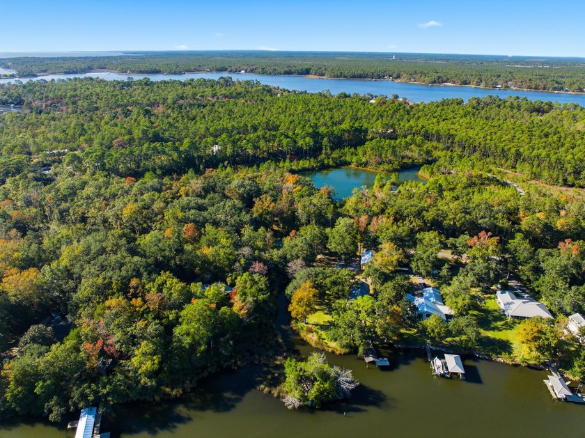 Experience the beauty of bayfront living with this exceptional 0 - photo 13