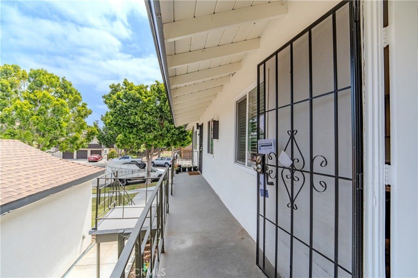 Welcome to 308 Laurel Apartments, a 4-UNIT multifamily - photo 20