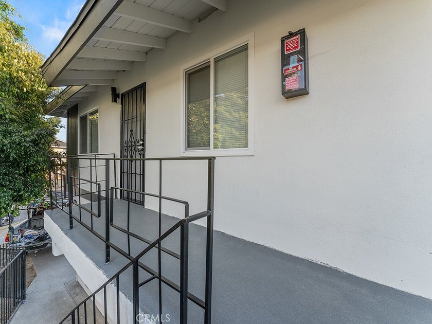 Welcome to 308 Laurel Apartments, a 4-UNIT multifamily - photo 21