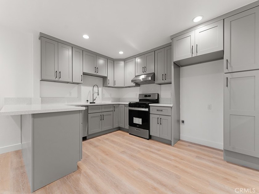 Welcome to 308 Laurel Apartments, a 4-UNIT multifamily - photo 22