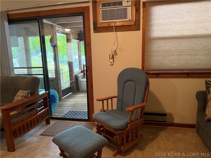 Looking for an affordable way to enjoy the Lake, here's your - photo 27