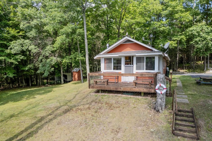 Welcome to the pristine shores of Birch Lake! Home and guest - photo 19