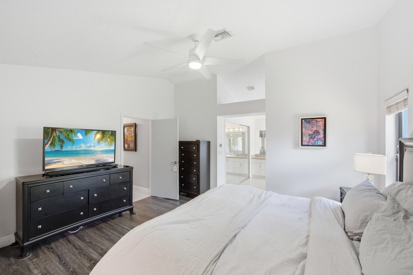 BOCA! AAA+ Schools. Super Low HOA! PRIVATE Backyard! AMAZING - photo 19