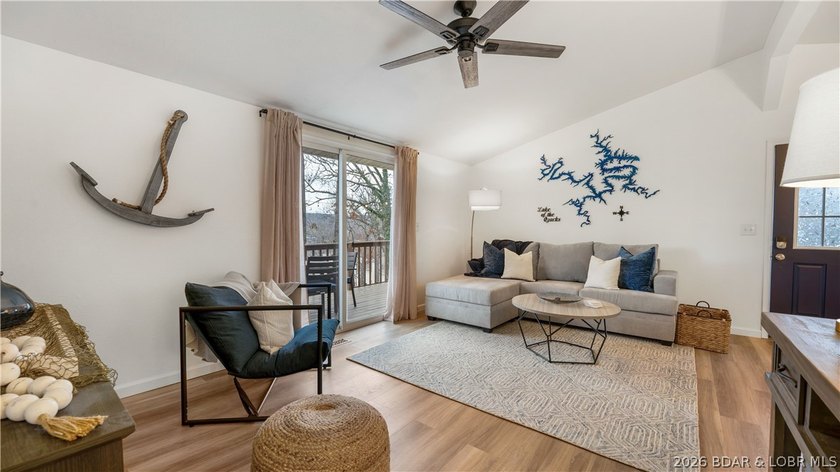 SUCCESSFUL, ESTABLISHED NIGHTLY RENTAL &amp; affordable lake area - photo 3