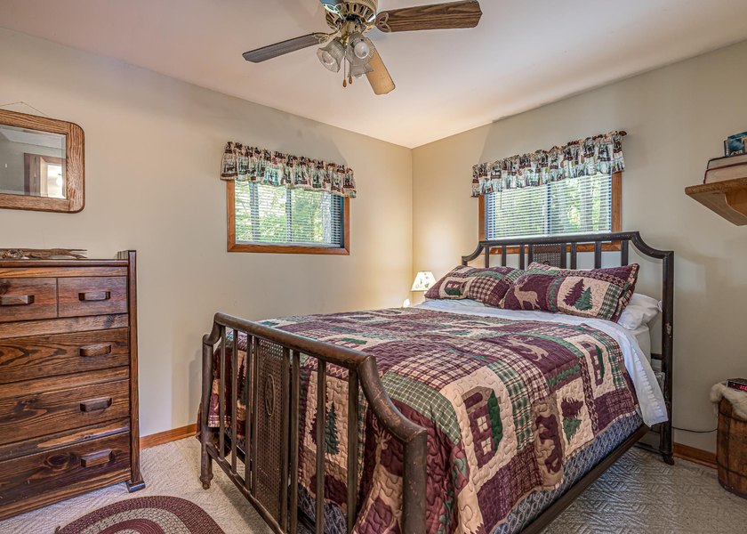 Welcome to the pristine shores of Birch Lake! Home and guest - photo 26
