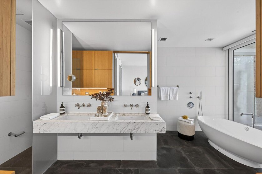 Unprecedented opportunity to combine two sublime full-floor - photo 6