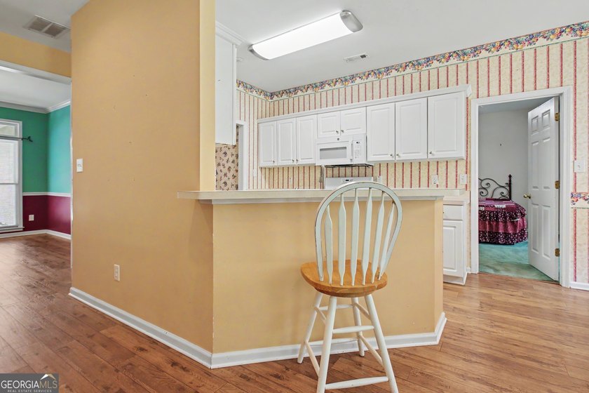 Welcome home to this spacious ranch situated on a private 1+ - photo 33