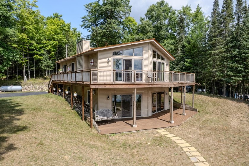 Welcome to the pristine shores of Birch Lake! Home and guest - photo 37