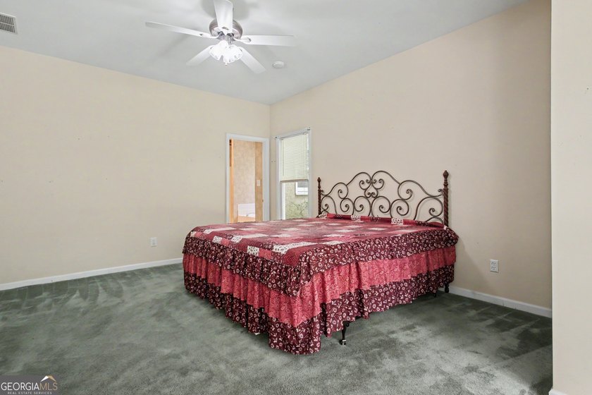 Welcome home to this spacious ranch situated on a private 1+ - photo 38