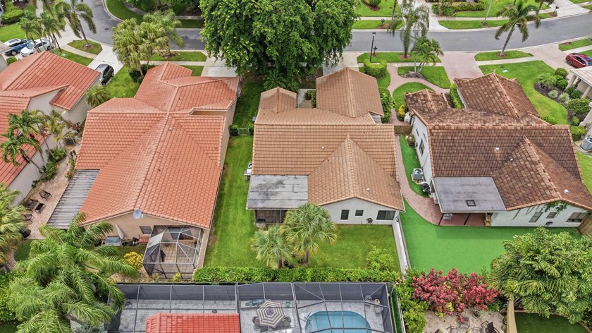 BOCA! AAA+ Schools. Super Low HOA! PRIVATE Backyard! AMAZING - photo 38
