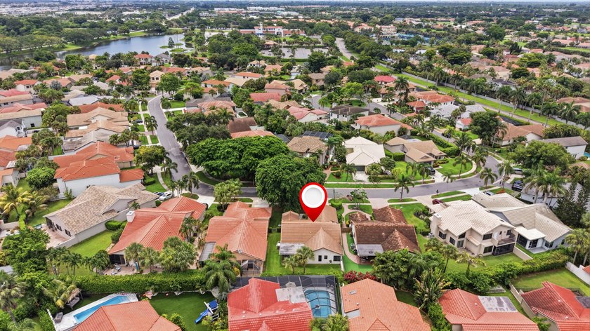 BOCA! AAA+ Schools. Super Low HOA! PRIVATE Backyard! AMAZING - photo 41