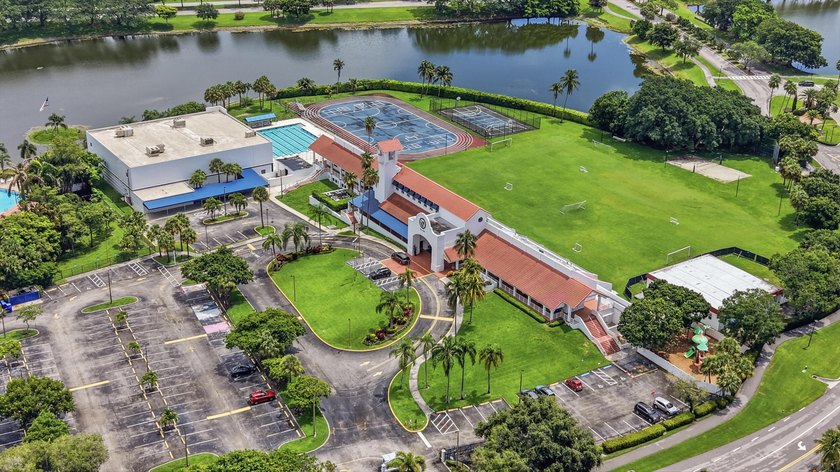 BOCA! AAA+ Schools. Super Low HOA! PRIVATE Backyard! AMAZING - photo 45