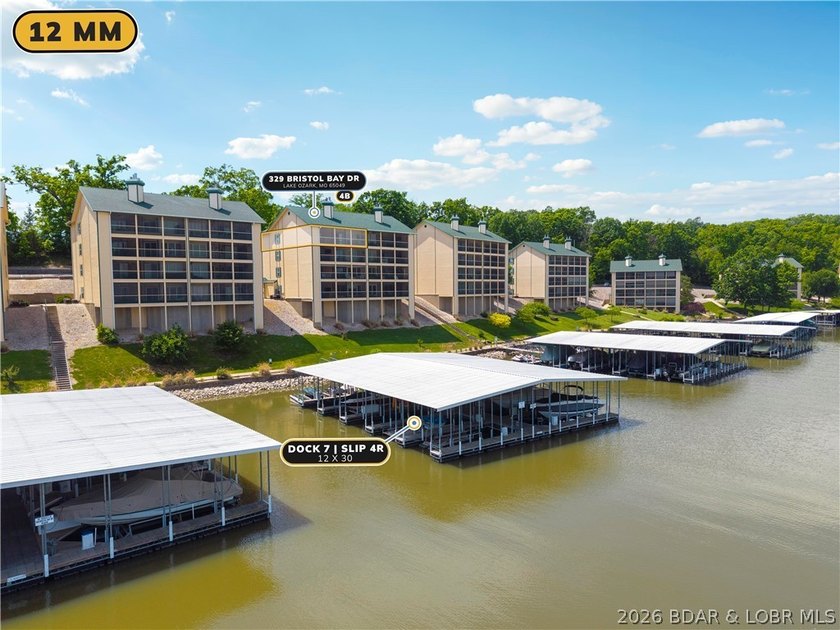 Top-floor living with beautiful lake views and plenty of space - photo 7
