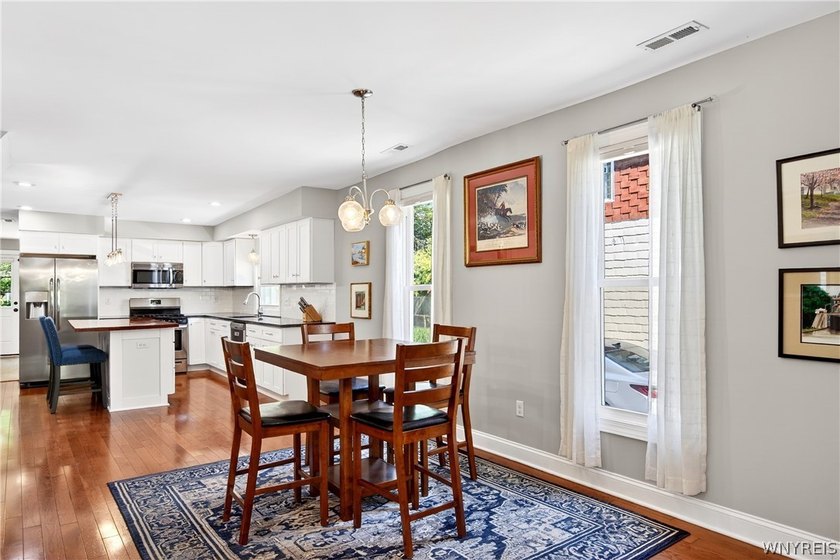 Beautifully updated 4-bedroom, 2.5-bath home ideally located - photo 8