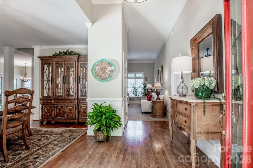 Welcome to 19568 Meta Rd, in popular Diane Shores, a waterfront - photo 5