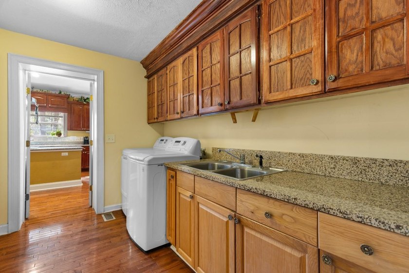 Tucked inside the sought-after golf course community of Coastal - photo 38