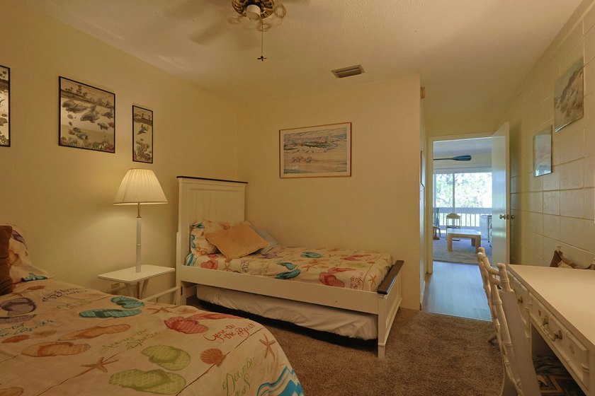 Fully furnished and rental-ready! This 2 bed, 2 bath unit - photo 20