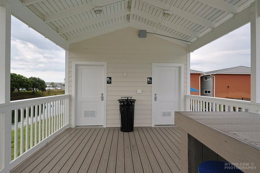 Fully furnished and rental-ready! This 2 bed, 2 bath unit - photo 42