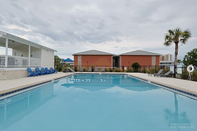 Fully furnished and rental-ready! This 2 bed, 2 bath unit - photo 45