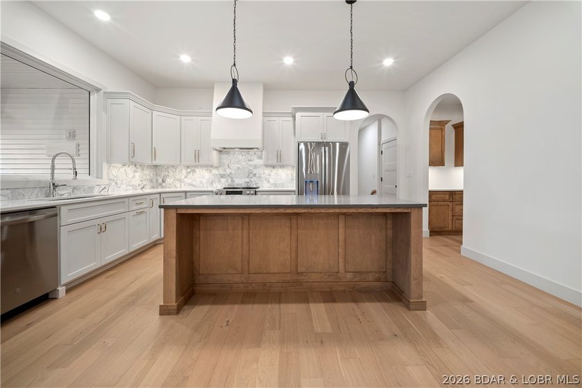 Impressive brand new construction in the sought-after Porto Cima - photo 8