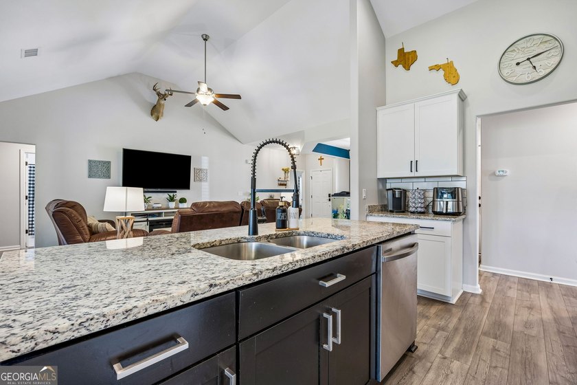 Built in 2022 and located in the gated Northshore community (23 - photo 12