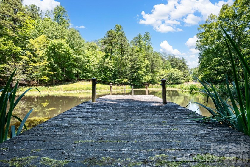 A rare opportunity awaits to own this gated 26-acre estate - photo 4