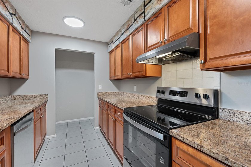 Concerned about interest rates? The seller of this home is - photo 22