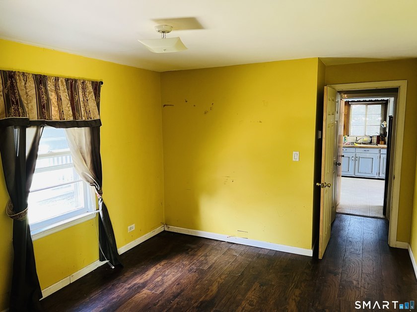What a terrific, convenient location near beautiful Holly Pond - photo 4