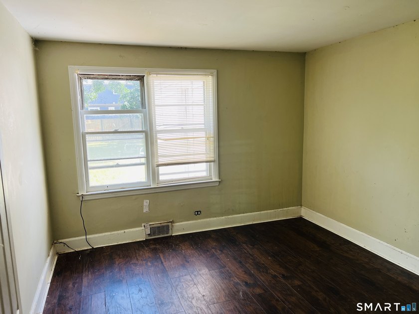 What a terrific, convenient location near beautiful Holly Pond - photo 6