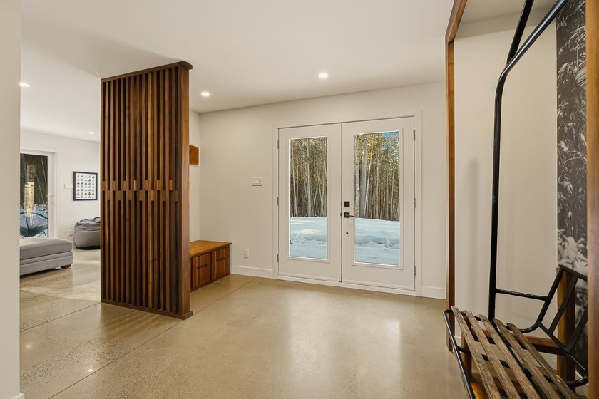 Construite en 2022, cette residence offre un acces direct au lac - photo 8
