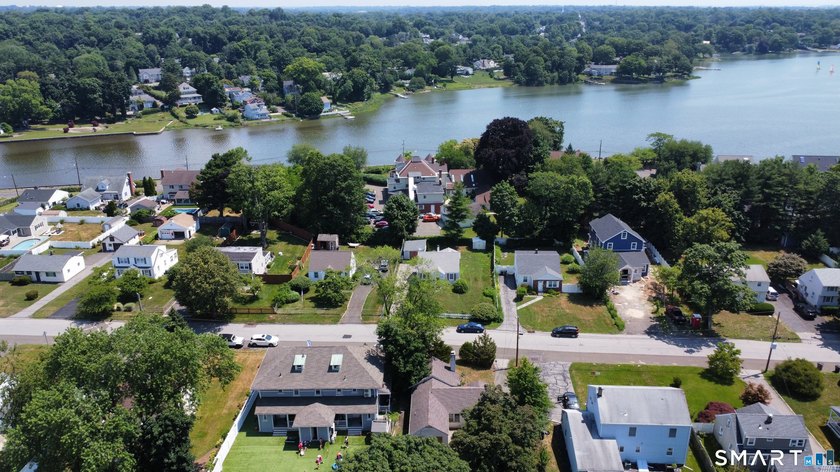 What a terrific, convenient location near beautiful Holly Pond - photo 10