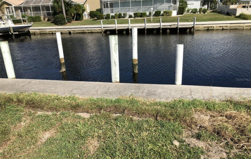 Great WATERFRONT residential building lot (80x120) with SAILBOAT - photo 4