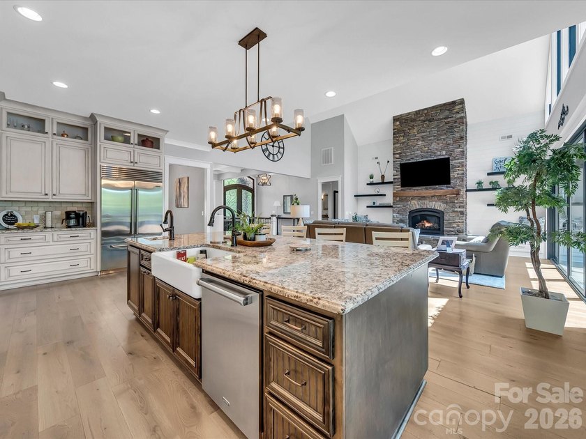 Welcome to your own private waterfront oasis in the prestigious - photo 10