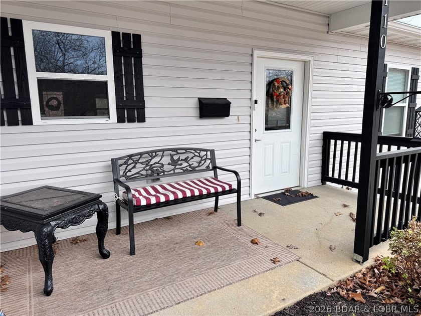 Welcome to this beautifully designed home offering convenience - photo 3