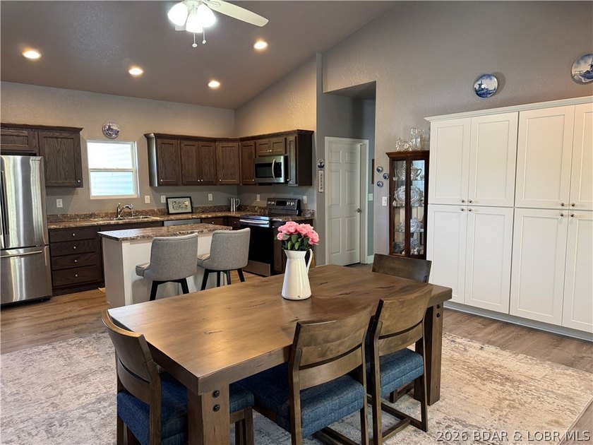 Welcome to this beautifully designed home offering convenience - photo 6