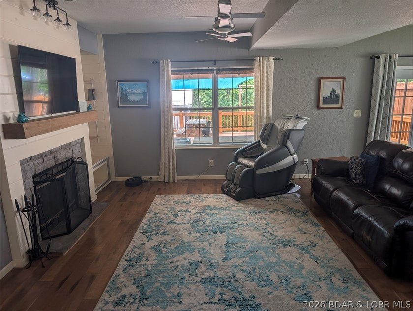 This is a Beautiful, large home in a country subdivision on a - photo 9