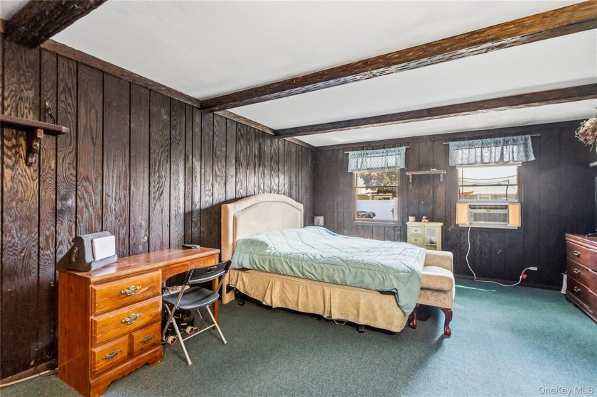 Welcome to 116 Spruce Street in the heart of Massapequa Park - photo 18