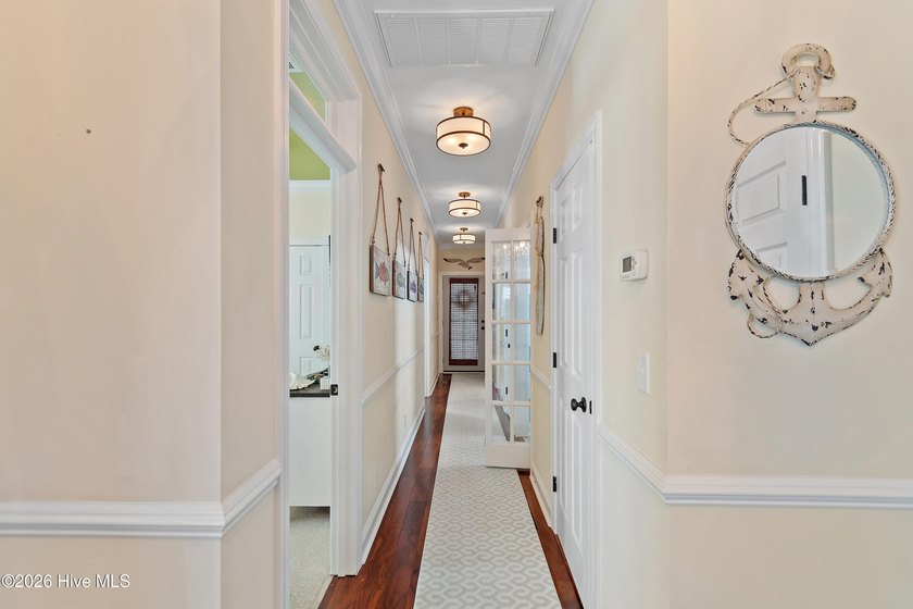 Absolute gem in Parker's Pointe. If you have been looking for a - photo 46