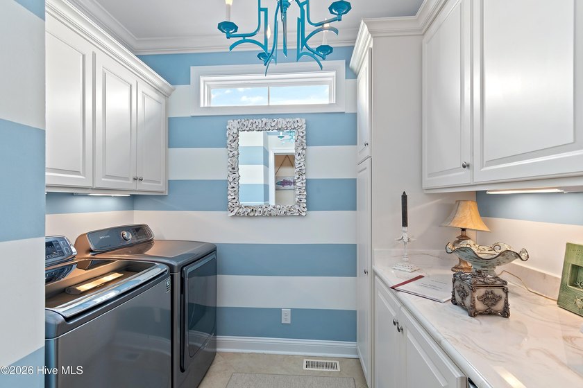 Absolute gem in Parker's Pointe. If you have been looking for a - photo 55